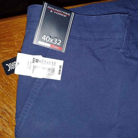 ROUNDTREE & YORKE CARGO PANTS MENS CLASSIC FIT STRETCH blue SIZE 40X32 NWT. - Picture 5 of 5